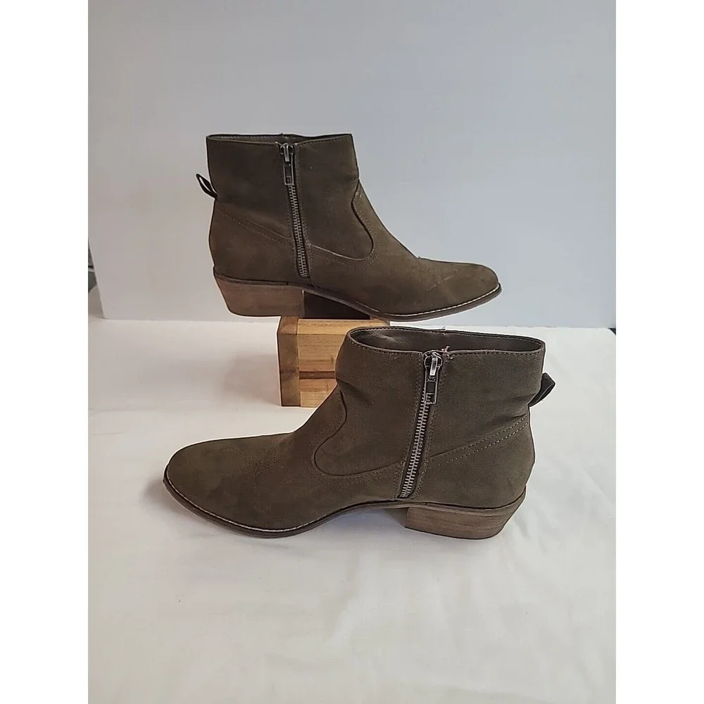 Dolce Vita Silma Western-inspired Brown Suede Ankle Bootie/Side Zip US 9.5 Women